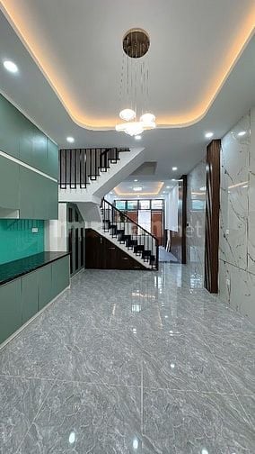 Bán nhà 2 lầu giá 6,6 tỷ ngay tại vòng xoay Phú Hữu TP HCM