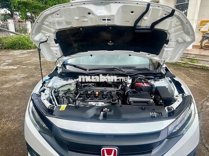 Honda Civic 2018 1.8 E - 200000 km