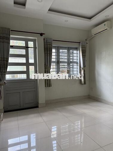 Nhà MT hẽm 5m, hẽm sau 3m gần CV Đầm Sen khu an ninh ,SH chính chủ Q11