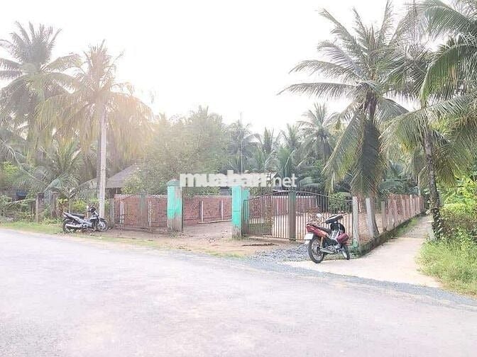 Bán miếng đất nền mặt tiền gần chợ