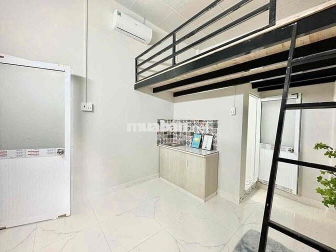 🏡 Trống Sẵn Phòng Có Gác Thoáng Mát - Nội Thất Cơ Bản