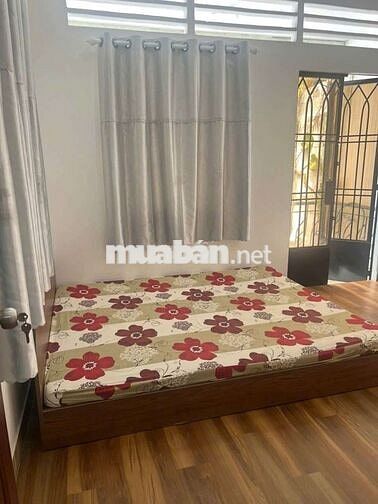 Cho thuê phòng 30m2 toilet riêng , ban công lầu 1 giá 3tr5