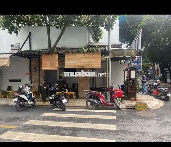 CẦN SANG LẠI MẶT BẰNG KINH DOANH CAFE 2 MẶT TIỀN NGAY QUẬN TÂN PHÚ