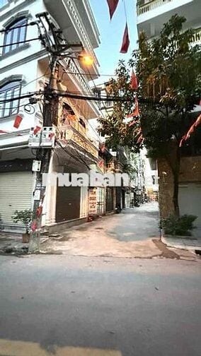 Không Thể Đẹp Hơn – Bán Đất Sạch Đẹp Trung Tâm Hà Đông, Gần Chợ, Dân T