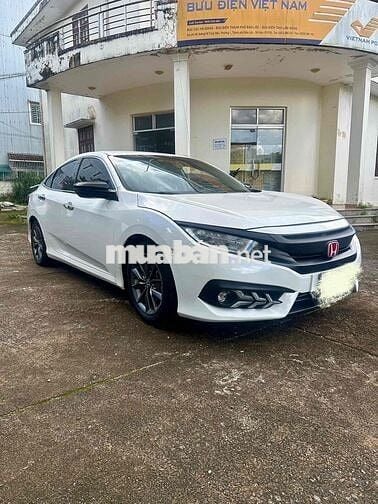 Honda Civic 2018 1.8 E - 200000 km