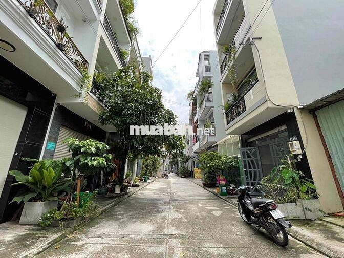Bán lô đất khu nhà lầu đối diện Aeon Tân Phú, DT: 4x15,5m, Giá 7,5 tỷ