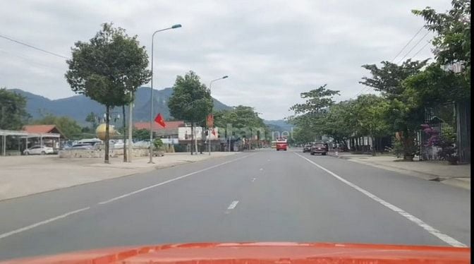 2800M2 (23X121) THỔ CƯ, MẶT TIỀN, SAU SUỐI, TP.BẢO LỘC 5.2 TỶ
