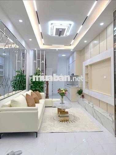HƠN 7 TỶ-30m RA MẶT PHỐ VĨNH PHÚC-5 TẦNG DÂN XÂY