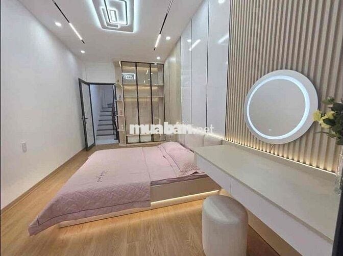 HƠN 7 TỶ-30m RA MẶT PHỐ VĨNH PHÚC-5 TẦNG DÂN XÂY