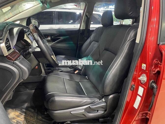 Toyota Innova 2018 2.0 Venturer - 68000 km