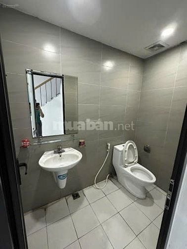 Cho thuê nhà nguyên căn Đống Đa, 400m2, mặt tiền 8m, 50tr