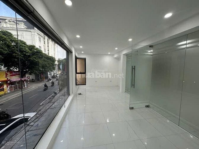 Cho thuê nhà nguyên căn Đống Đa, 400m2, mặt tiền 8m, 50tr