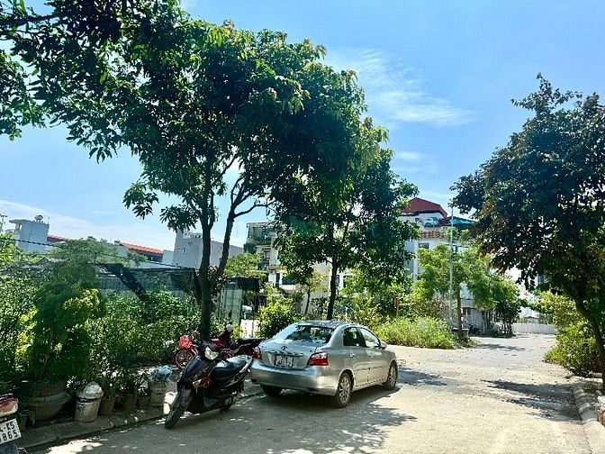 Đất TĐC 7.2ha Trâu Quỳ, Giá đầu tư, Vỉa hè Oto tránh dt 90m2 mt 7m 