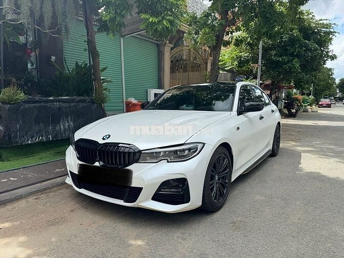BMW 3 Series 2020 330i M Sport - 70000 km