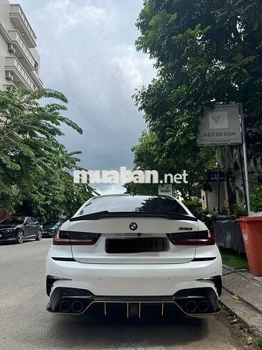 BMW 3 Series 2020 330i M Sport - 70000 km