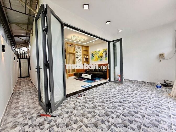 Bán nhà DT 6x12m - 1 lầu,2p,full nội thất - TX25,Q12. Giá : 4,58 tỷ