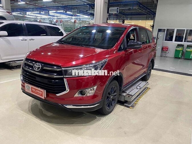 Toyota Innova 2018 2.0 Venturer - 68000 km