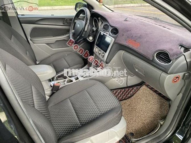 Ford Focus 1.8 AT 2012