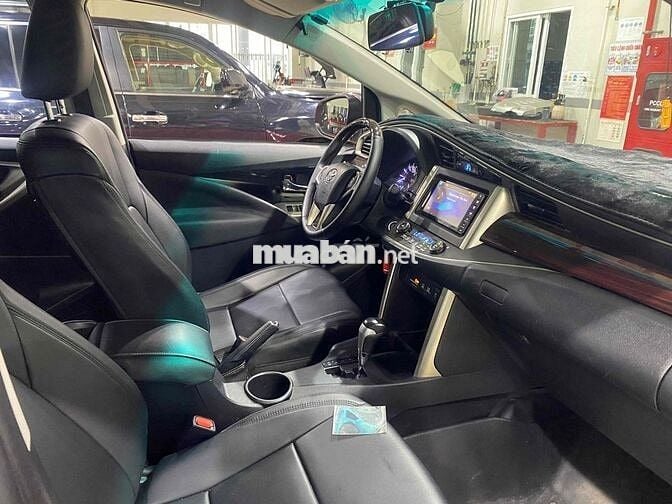 Toyota Innova 2018 2.0 Venturer - 68000 km