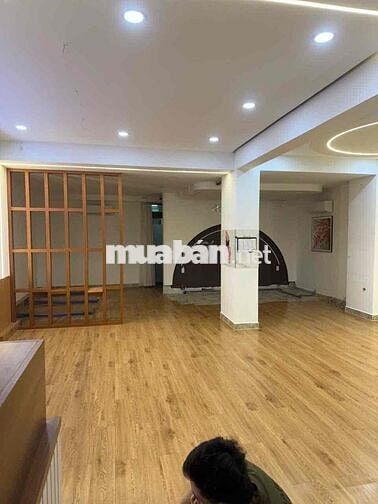 CHO THUÊ MẶT BẰNG MẶT TIỀN QUẬN 7