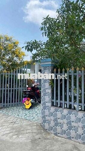 Ngân hàng Sacombank thông báo phát mãi tài sản bảo đảm để thu hồi nợ .