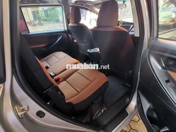TOYOTA INNOVA 8 Chổ 2.0E,Sx 2018 MT Mới 97%