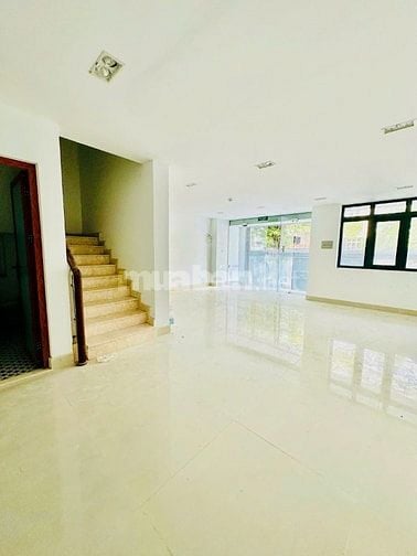 SIÊU PHẨM MẶT TIỀN 5 TẦNG CÓ THANG MÁY – 9M x 23M – GẦN GA T3 SÂN BAY
