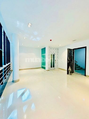 SIÊU PHẨM MẶT TIỀN 5 TẦNG CÓ THANG MÁY – 9M x 23M – GẦN GA T3 SÂN BAY