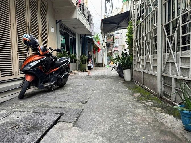 Bán Nhà Đẹp hẻm Nguyễn Đình Khơi, P.4, Quận Tân Bình
