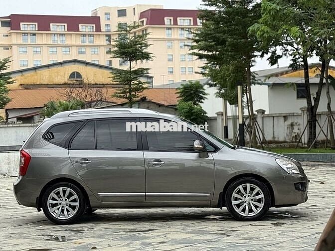 Kia Carens SX AT sx 2011