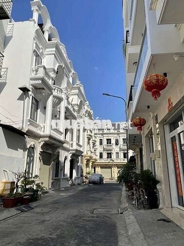 CHO THUÊ NHÀ MỚI ĐẸP HẺM VIP ĐƯỜNG TÔ HIỆU 3 LẦU GIÁ CHỈ_ 16 TRIỆU/ TH