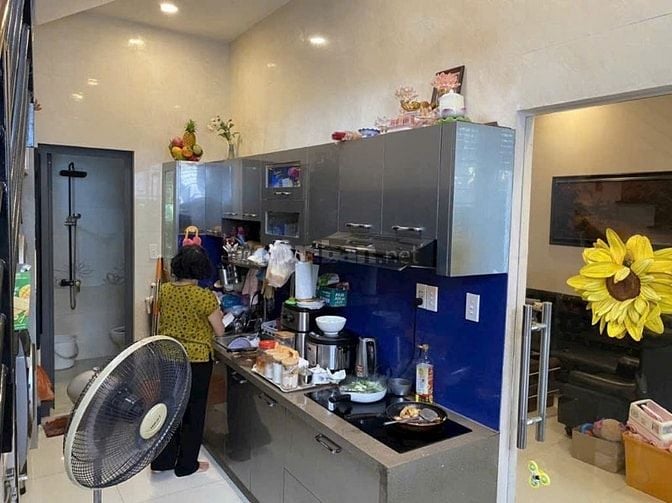 Gần Chợ Tân Thuận Đông, 02 Tầng, DT 7x8m