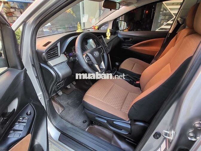 TOYOTA INNOVA 8 Chổ 2.0E,Sx 2018 MT Mới 97%