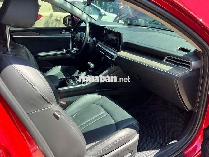 Kia K5 2.0 Luxury 2022 odo 6v
