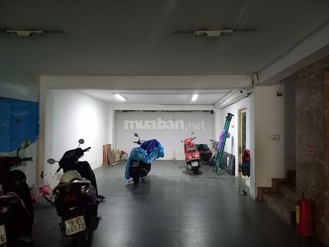 Xuất cảnh bán gấp, Nhà MT 114C Phùng Văn Cung, Phú Nhuận. 160m2, 36 tỷ