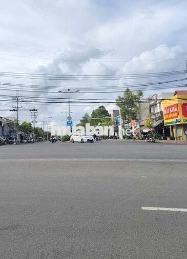 MẶT TIỀN NHỰA KINH DOANH SÁT KHU CHỢ