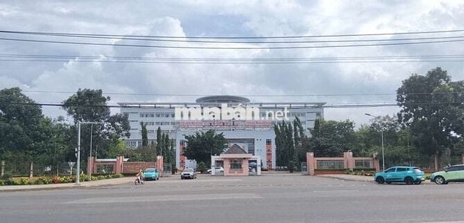MẶT TIỀN NHỰA KINH DOANH SÁT KHU CHỢ