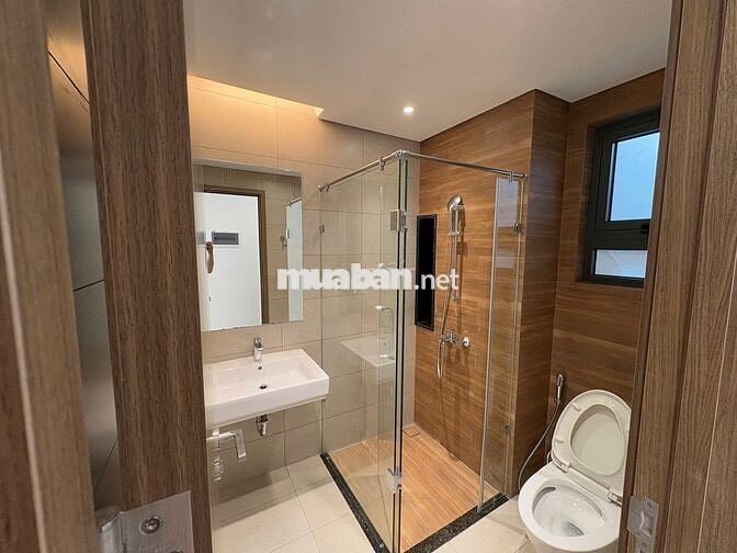 Cho thuê SkyLinked Villa Celadon City 164m2 2PN 2WC có gara riêng