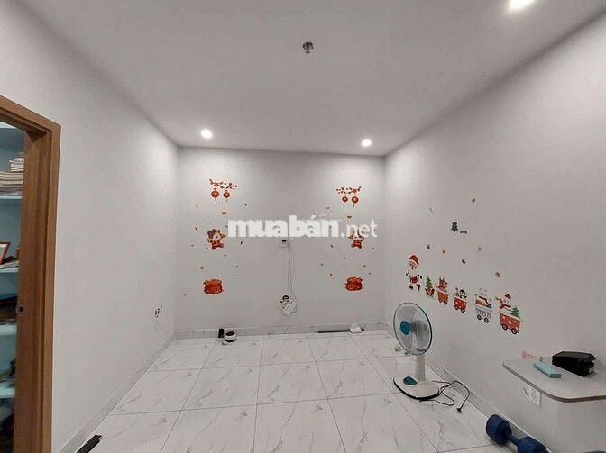 (7608) star tower, 49,2 m2, bao sổ hồng full nội thất: 1,135 tỷ