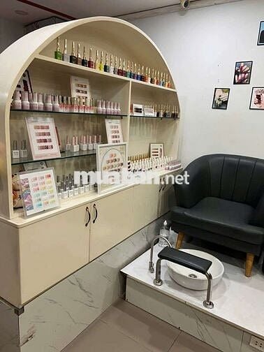 CẦN SANG GẤP MBKD SPA, NAIL, GỘI ĐẦU MT ĐƯỜNG HOÀNG DIỆU Q4