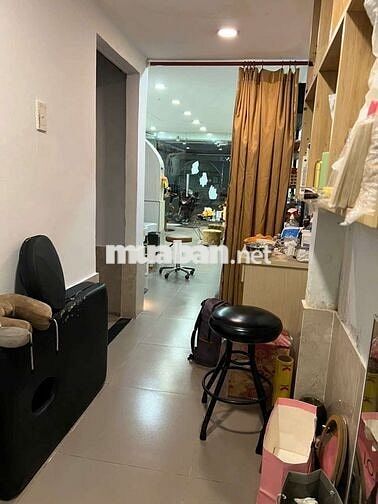 CẦN SANG GẤP MBKD SPA, NAIL, GỘI ĐẦU MT ĐƯỜNG HOÀNG DIỆU Q4