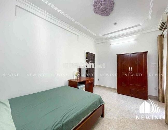 CHDV THANG MÁY BAN CÔNG THOÁNG GIÁ HỜI GẦN CẦU NGUYỄN VĂN CỪ