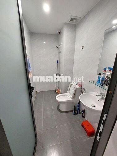(7608) star tower, 49,2 m2, bao sổ hồng full nội thất: 1,135 tỷ