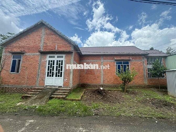 Nhà mặt tiền lộ nhựa đối diện KDC Đông Phú
