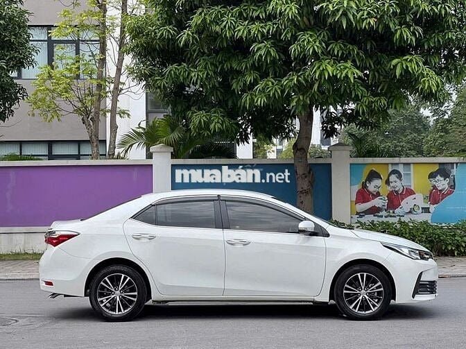 Altis 1.8G 2018 đã có đề nổ + khoá thông minh