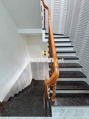 NHÀ 1 TRỆT 2 LẦU ĐƯỜNG SỐ 6 KDC ĐẠI HỌC Y DƯỢC CẦN THƠ