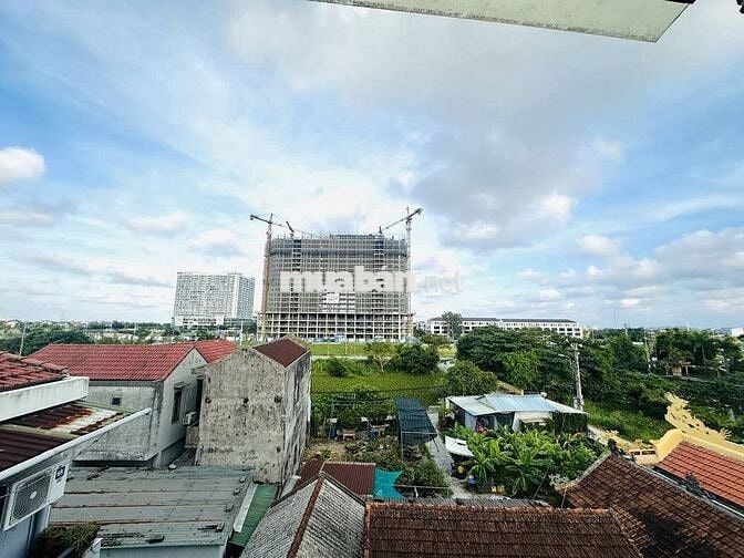 BÁN BIỆT THỰ 3TẦNG PHONG CÁCH CỔ ĐIỂN. DT:135M2/ NG. 6M.GIÁ HƠN 6 TỎI