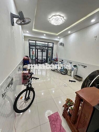 NHÀ 4 TẦNG ĐẸP —NGUYỄN VĂN YẾN. PHƯỜNG PHÚ THẠNH(4m x 15m)