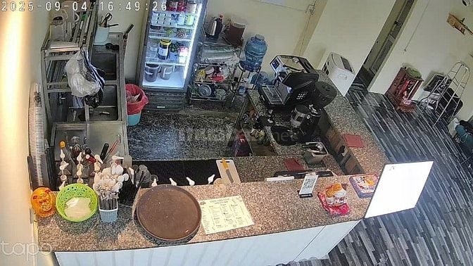 SANG NHƯỢNG QUÁN CÀ PHÊ MẶT TIỀN ĐẸP - BÌNH TRỊ ĐÔNG, BÌNH TÂN
