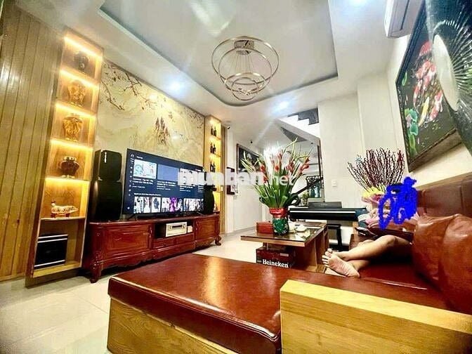 NHÀ 4 TẦNG ĐẸP —NGUYỄN VĂN YẾN. PHƯỜNG PHÚ THẠNH(4m x 15m)